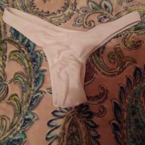 Rouched bikini bottom